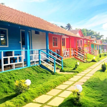 Morjim Queen Beach Resort Esterno foto