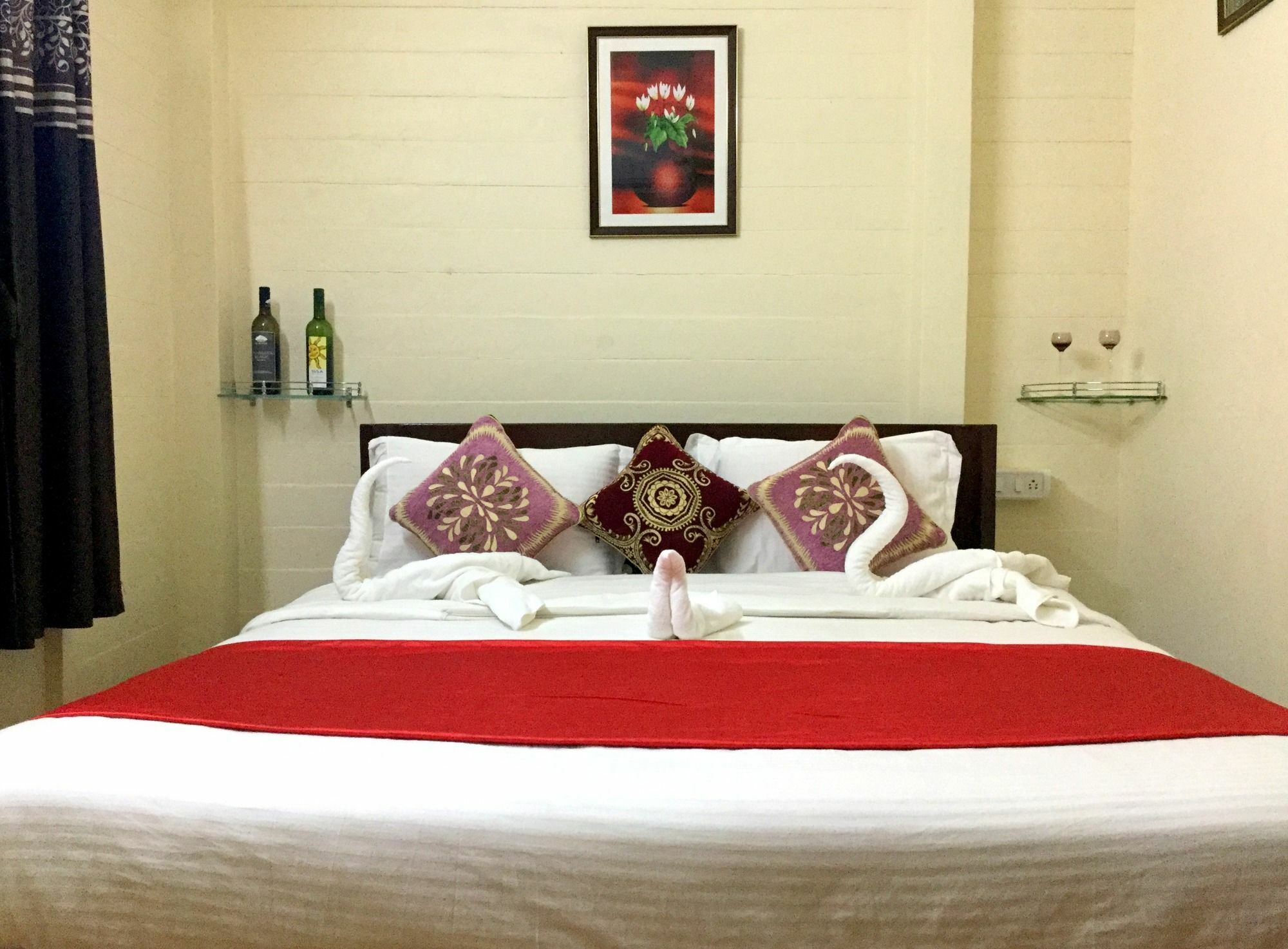 Morjim Queen Beach Resort Esterno foto
